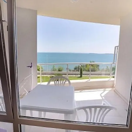 شقة Alex Beach Apartmenthouse